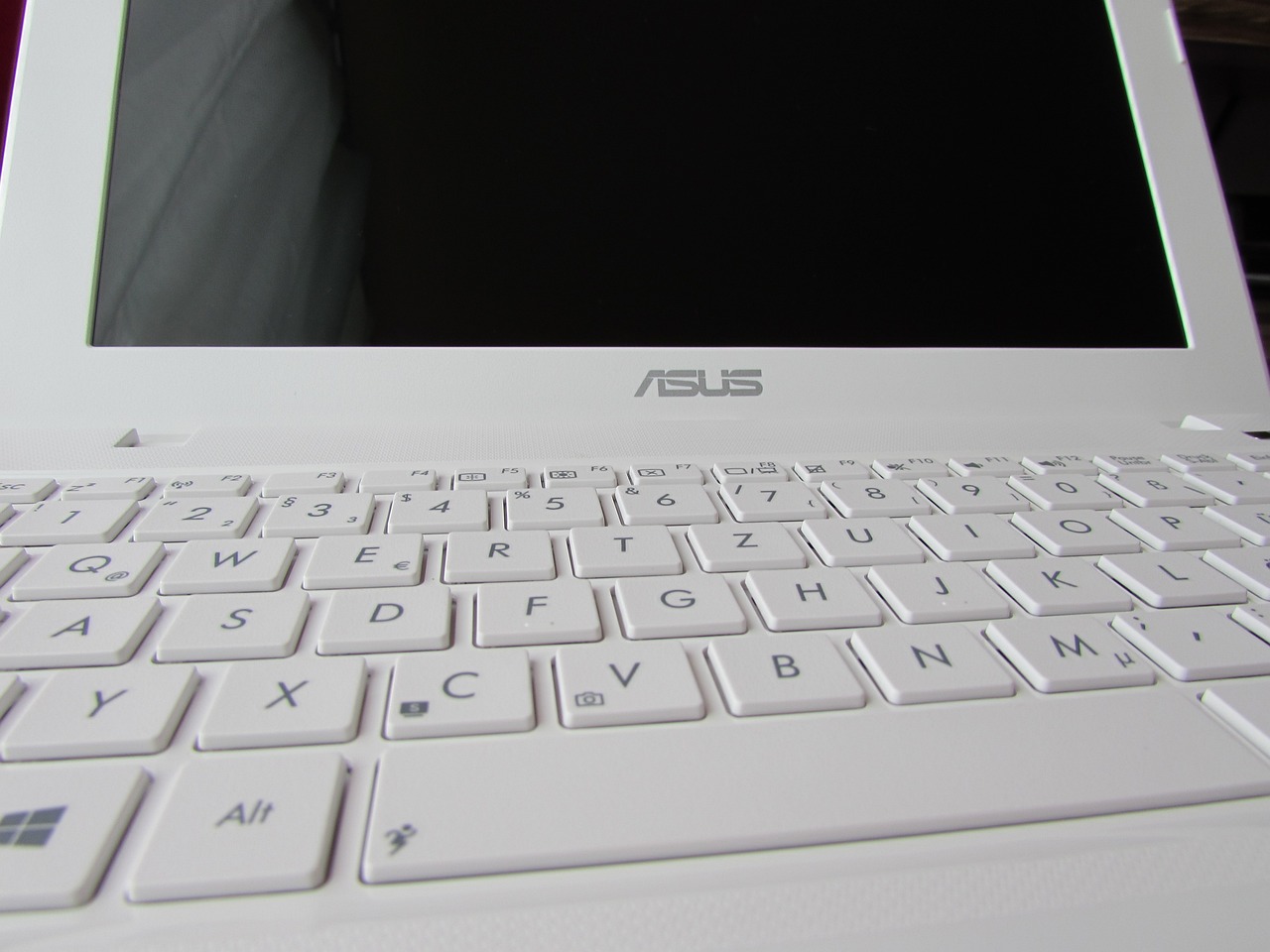 Comment choisir l’ordinateur portable Asus Zenbook qui convient à ses besoins en termes de performance et de fonctionnalité ?